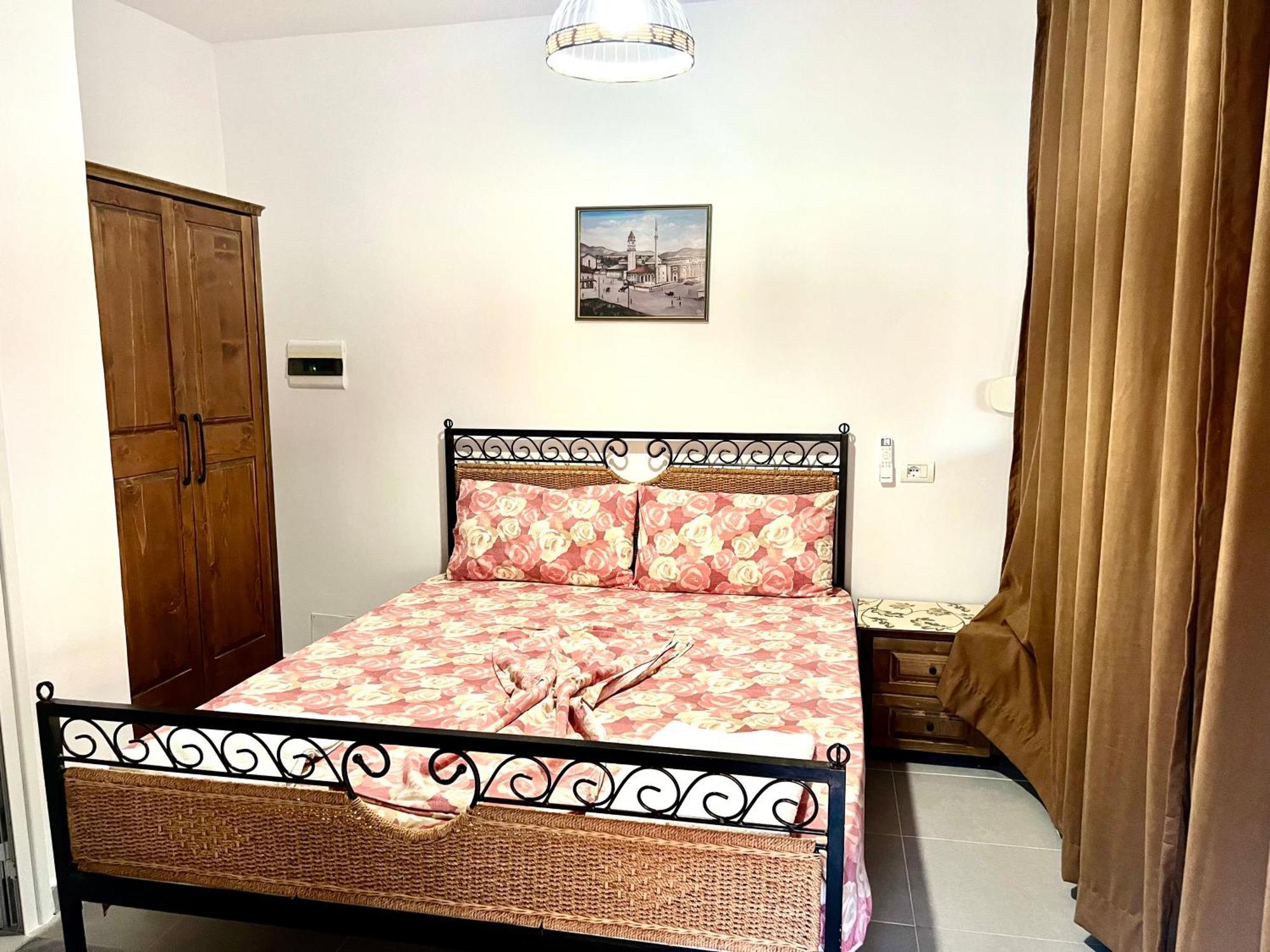 Hotel Jardin Miraculeux à Himarë Extérieur photo
