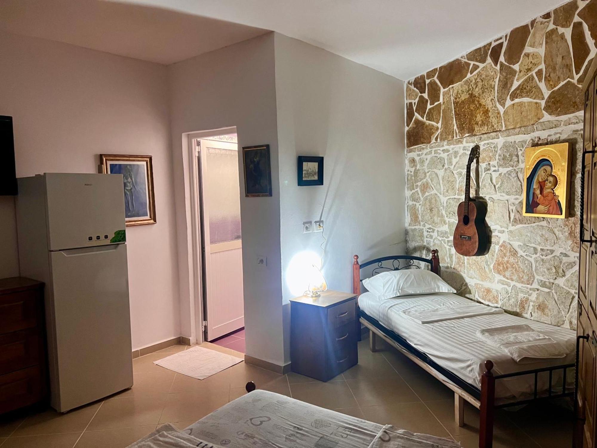 Hotel Jardin Miraculeux à Himarë Extérieur photo