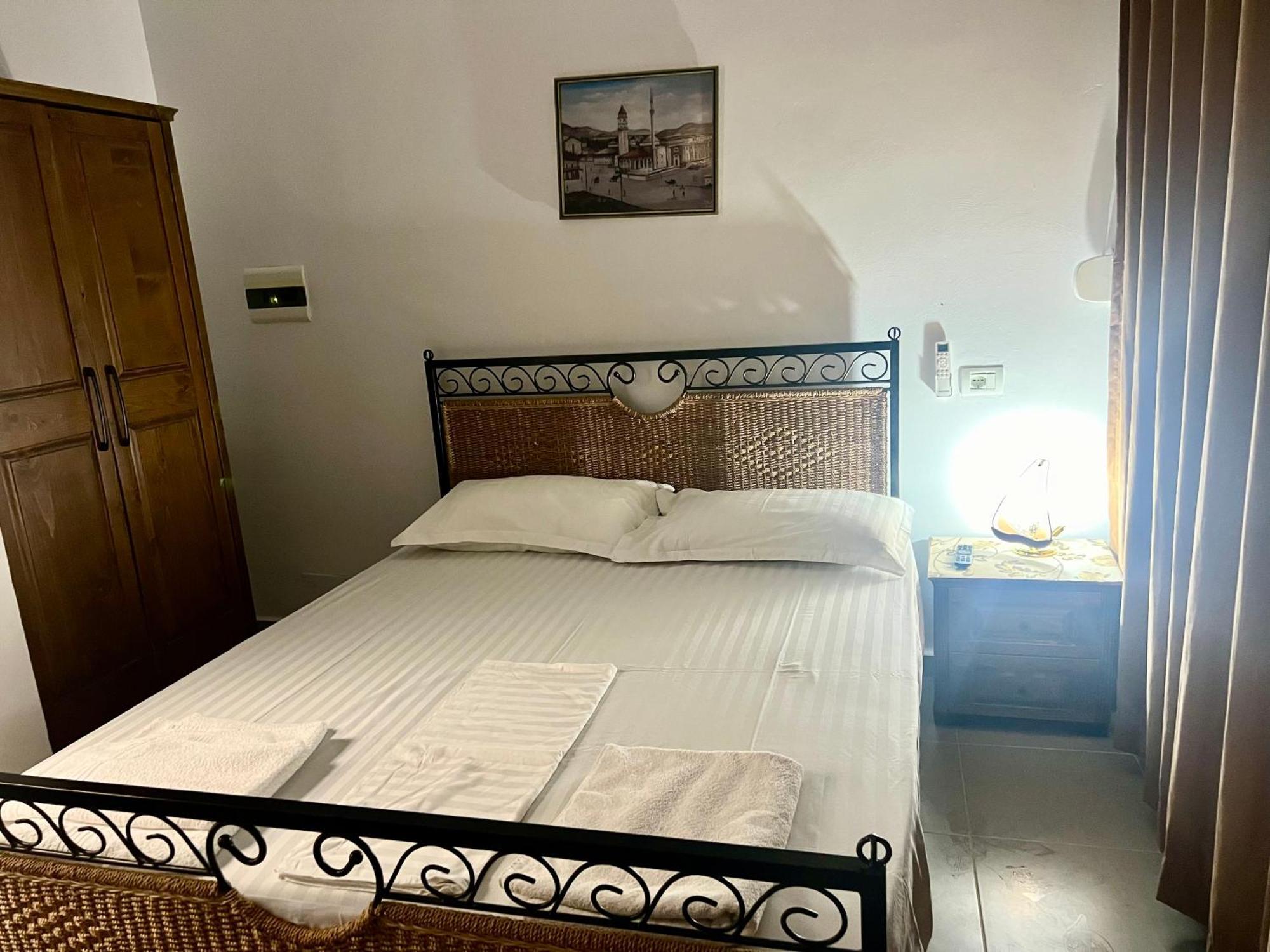 Hotel Jardin Miraculeux à Himarë Extérieur photo