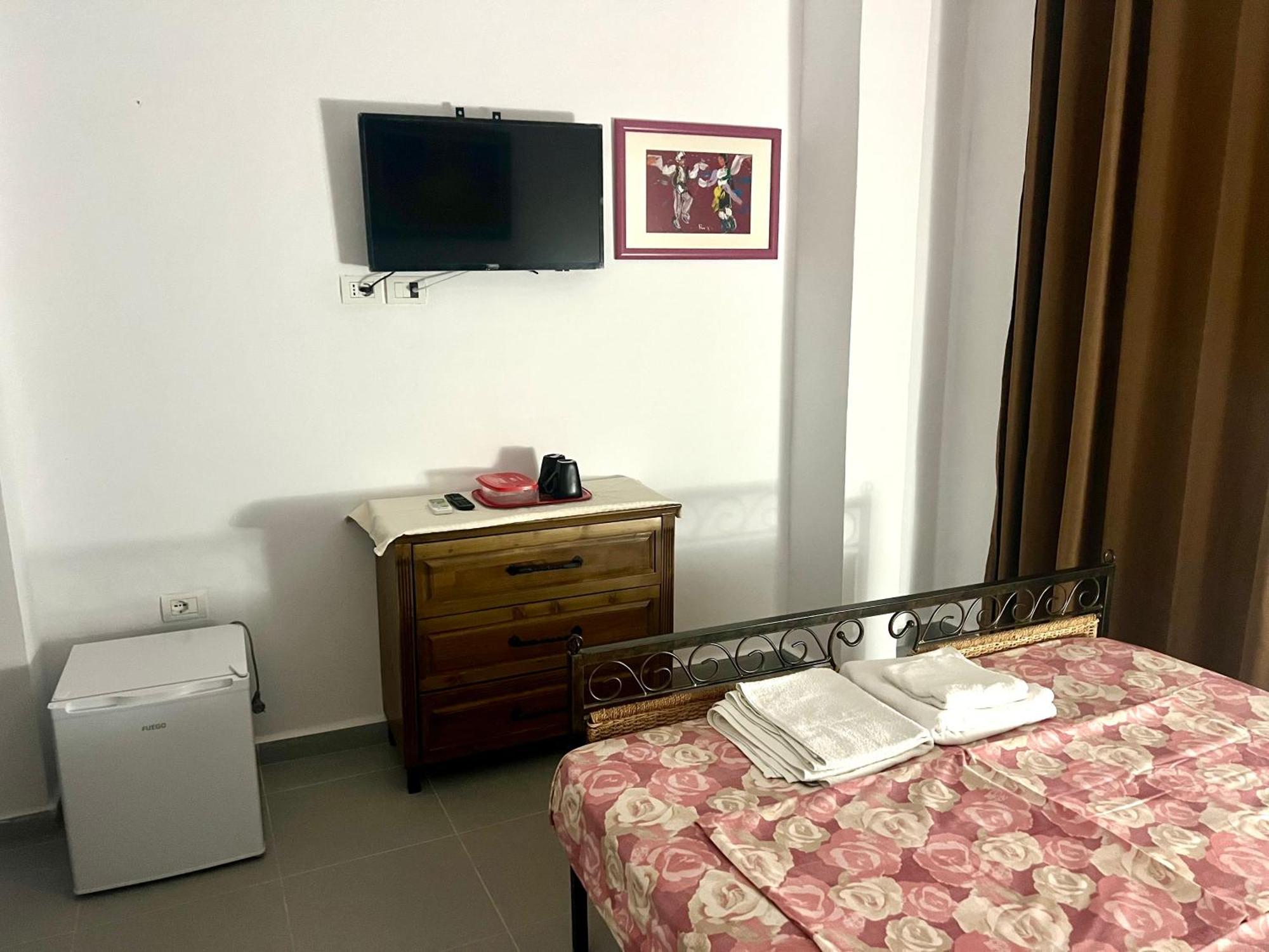 Hotel Jardin Miraculeux à Himarë Extérieur photo